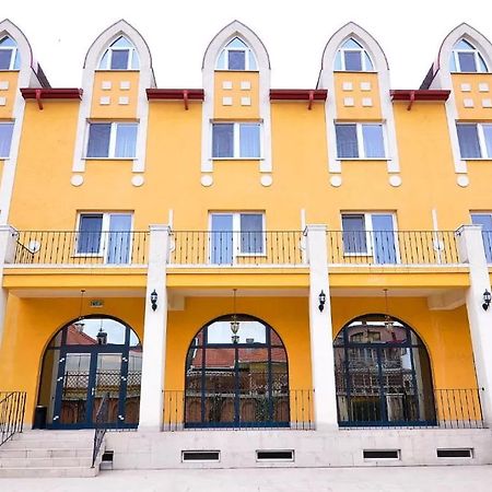 Hotel Maxim Oradea Dış mekan fotoğraf