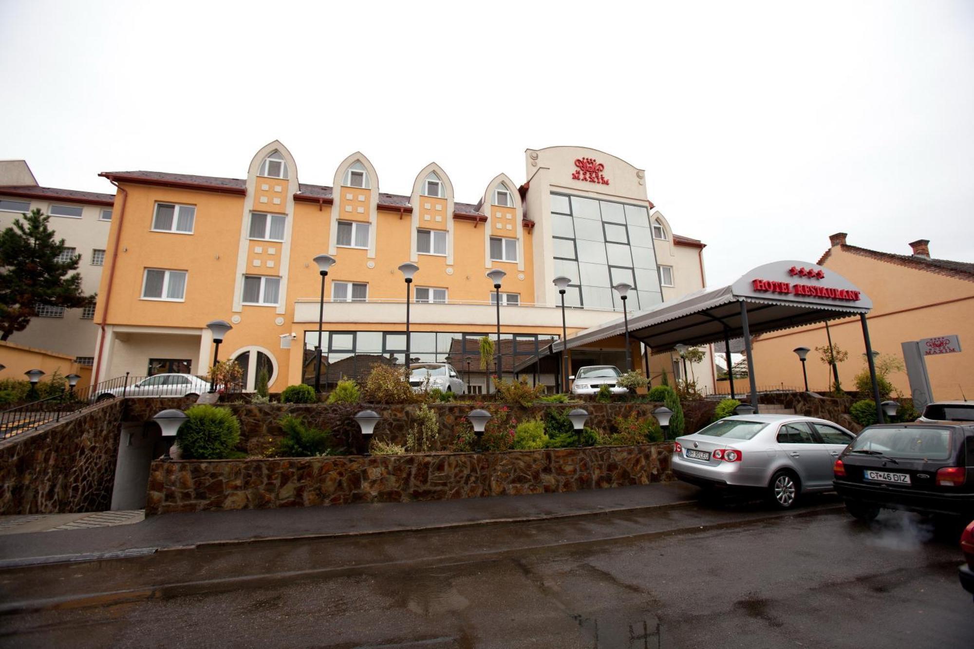 Hotel Maxim Oradea Dış mekan fotoğraf
