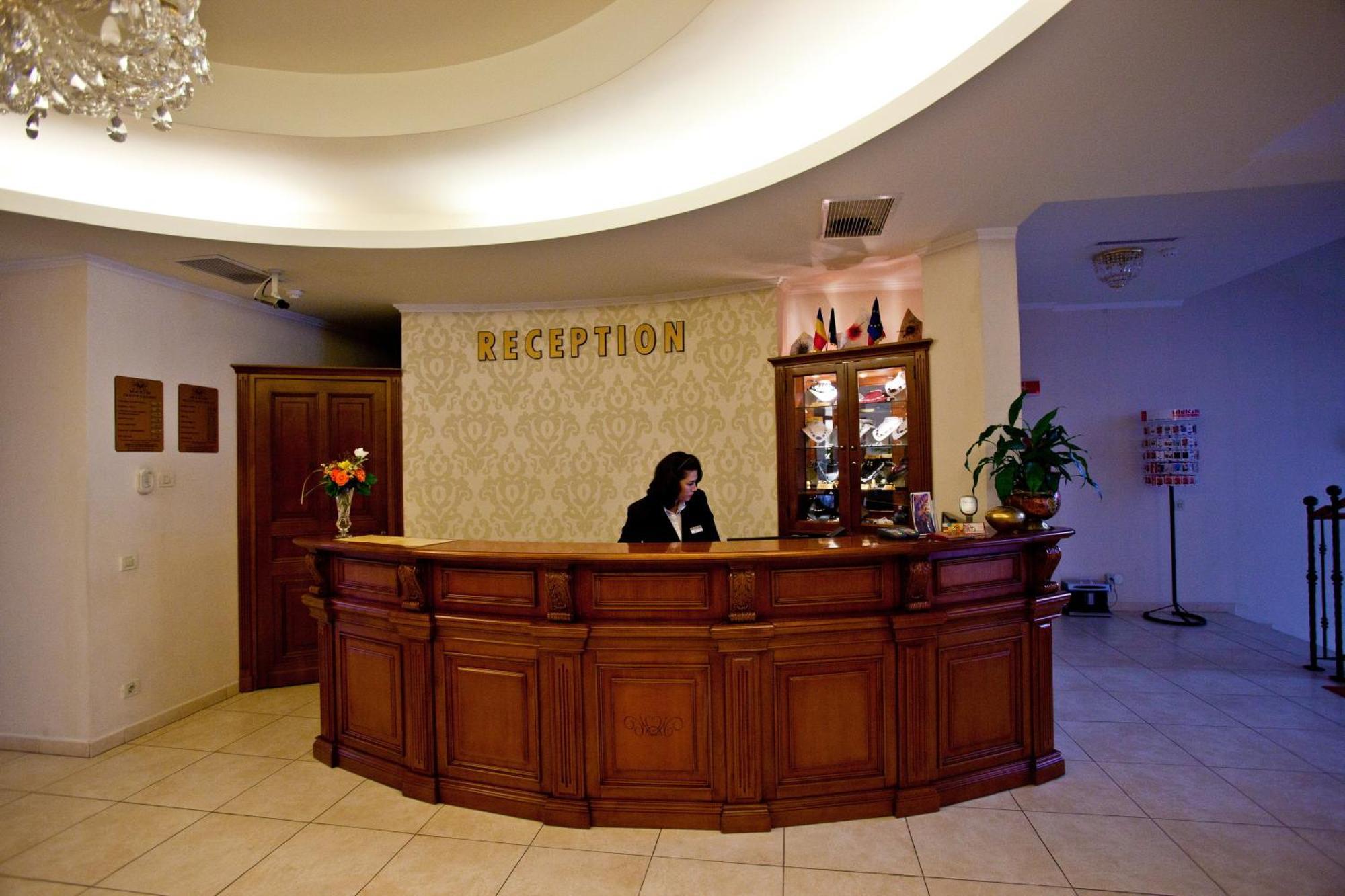 Hotel Maxim Oradea Dış mekan fotoğraf