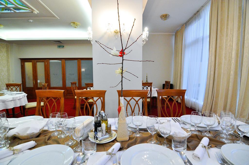 Hotel Maxim Oradea Dış mekan fotoğraf